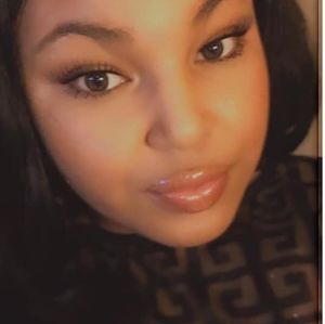 Meet your Posher, Savannah